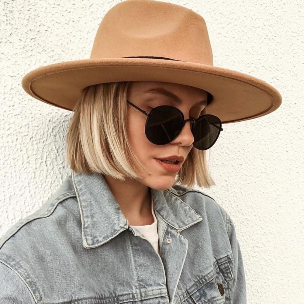 Black Sunnies